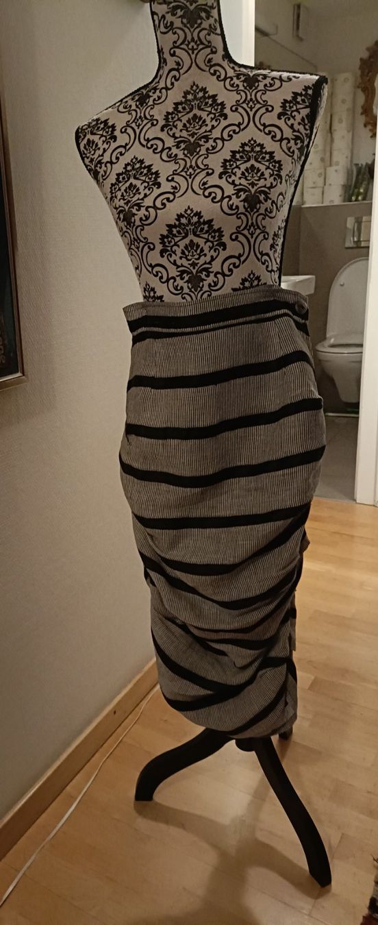 Kostüme: Vintage Zweiteiler – Gebraucht aus Schaffhausen von sim_j822 4