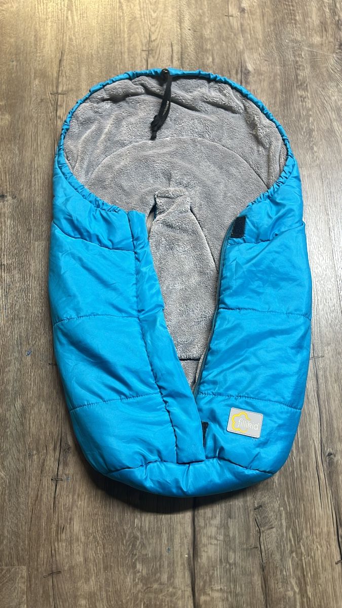 Fillikid Sacchi a pelo: Fillikid Fusssack/Schlafsack, Blau/Grau – Usato da Derendingen venduto da nad_djj8
