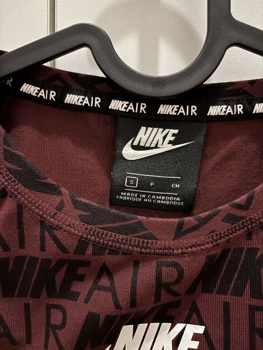 Nike T-Shirts: Original Nike Air Tshirt Bordeaux – Neu (gemäss Beschreibung) aus Glattbrugg von S_ch_ 2