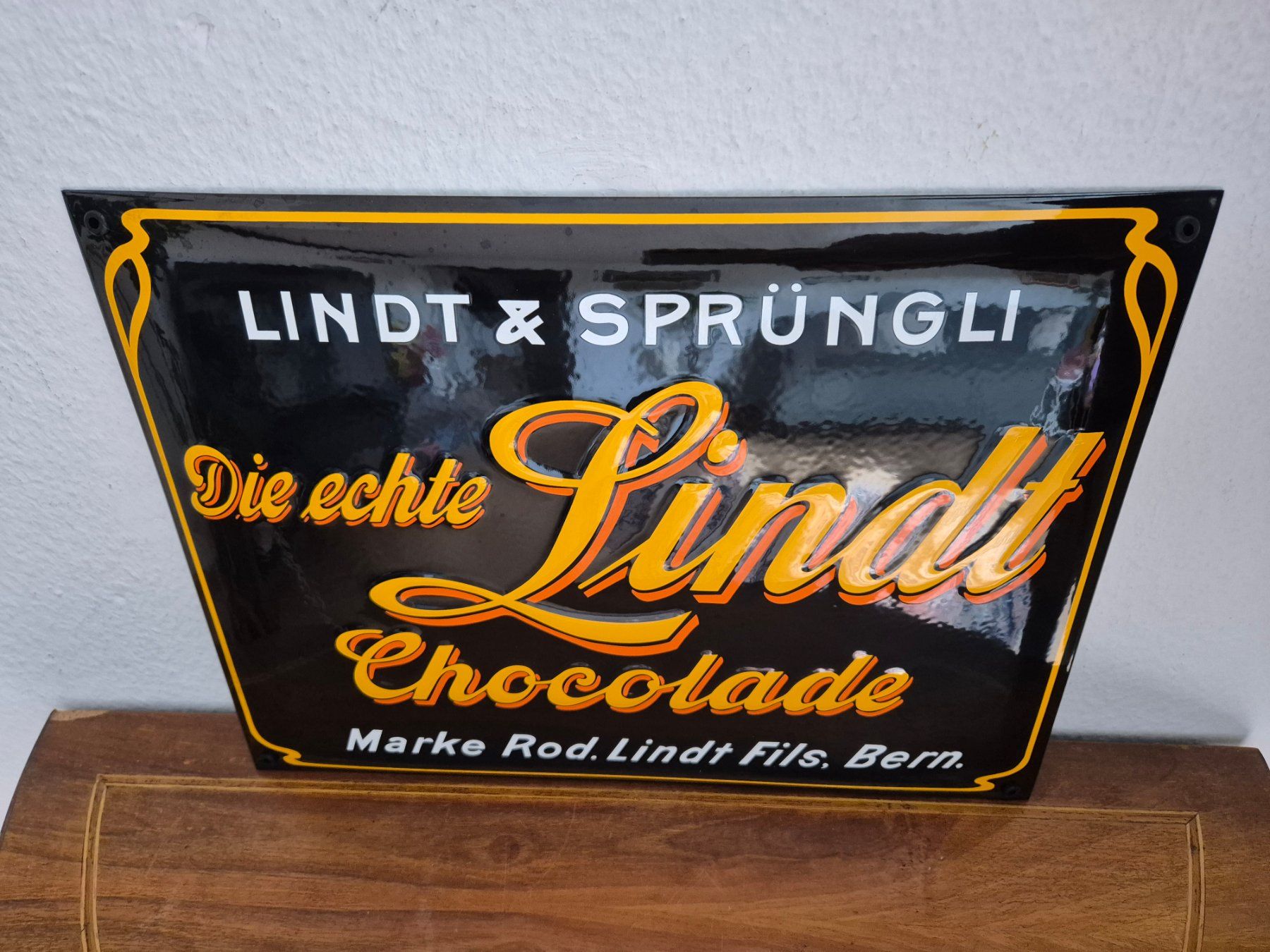 Lindt Insegne: Emailschild Lindt & Sprüngli Chocolade Emaille Schild Retro – Nuovo (secondo la descrizione) da Schaffhausen venduto da pfanis09 6