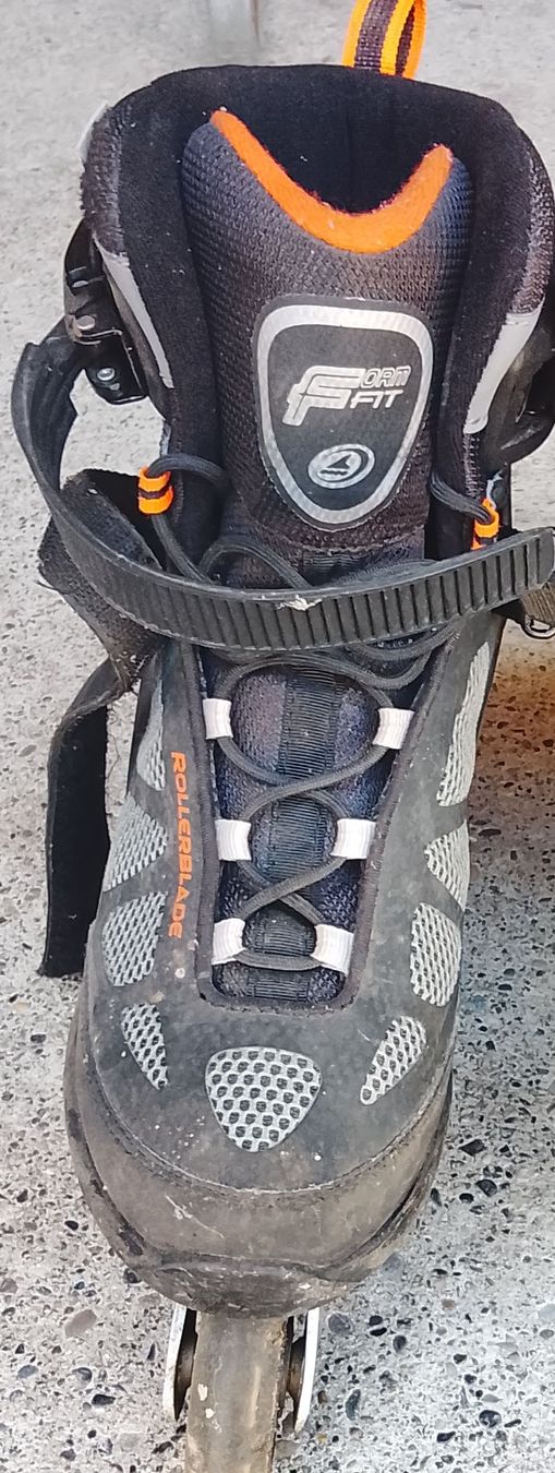Pattini in linea & Pattini a rotelle: Inlineskates  44  – Usato da Buttisholz venduto da maethuerni