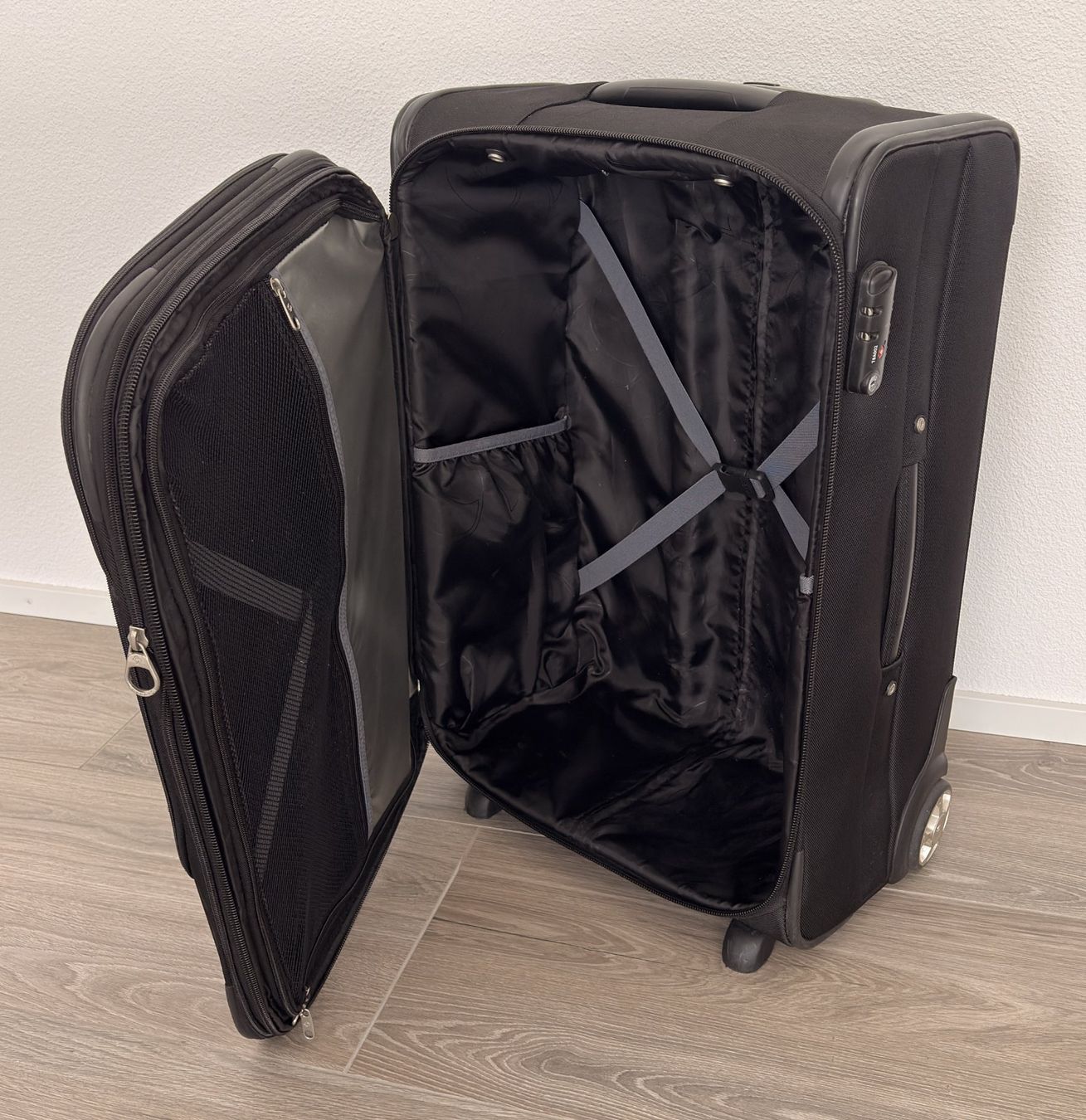 Samsonite Valises de voyage: Samsonite Koffer 65 cm – D'occasion à Egerkingen par Luckyluj 2