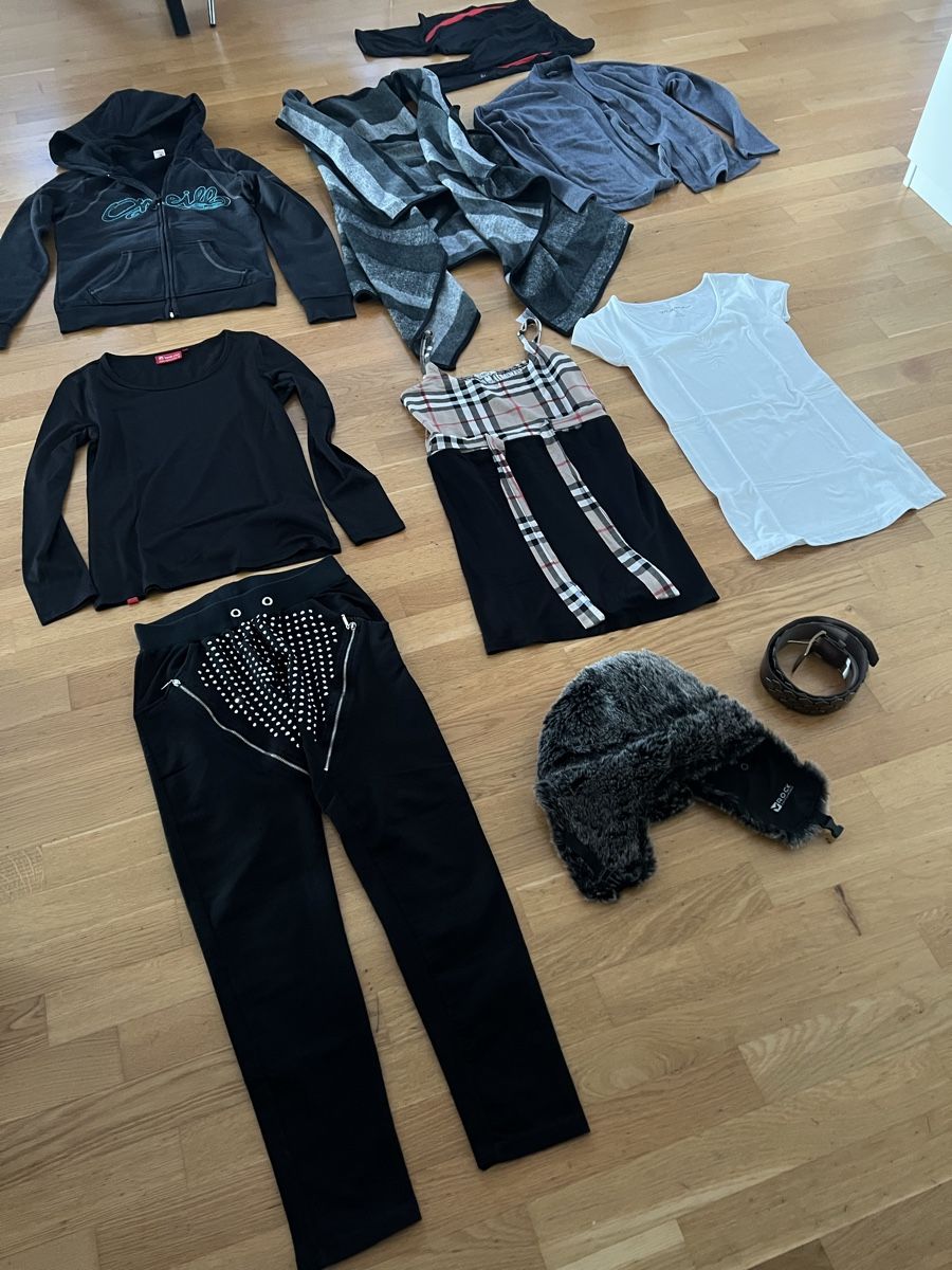 Lotti di vestiti: Kleiderpaket gr.s – Nuovo (secondo la descrizione) da Bettlach venduto da Tradenet100