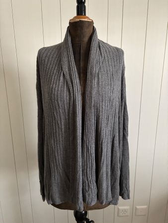 H&M leichte A-Linie Strickjacke grau dünn mit Schalkragen  L