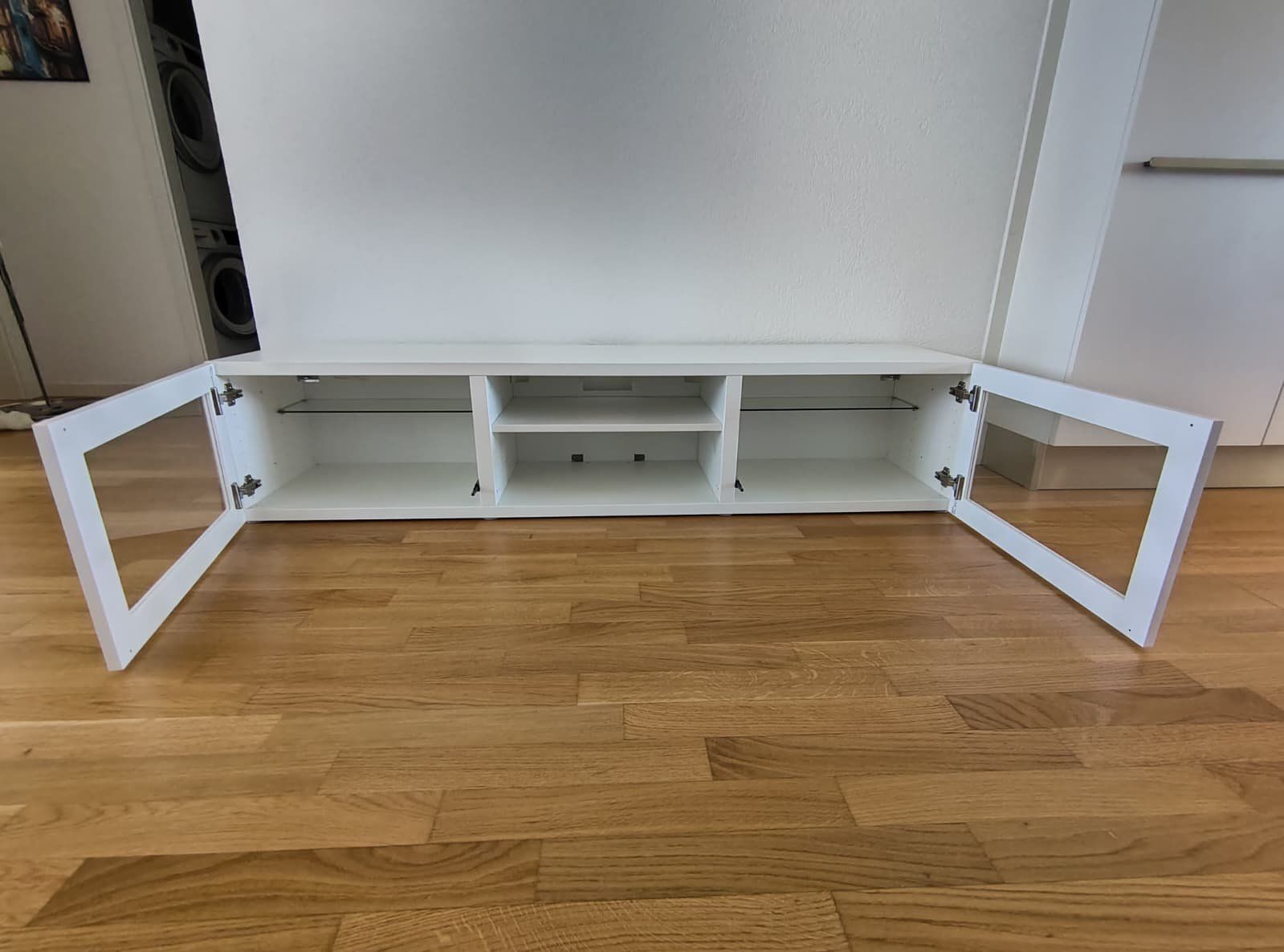 Ikea Mobili TV: Sideboard pour tv / meuble tv – Usato da Fribourg venduto da luk_6tnh 2