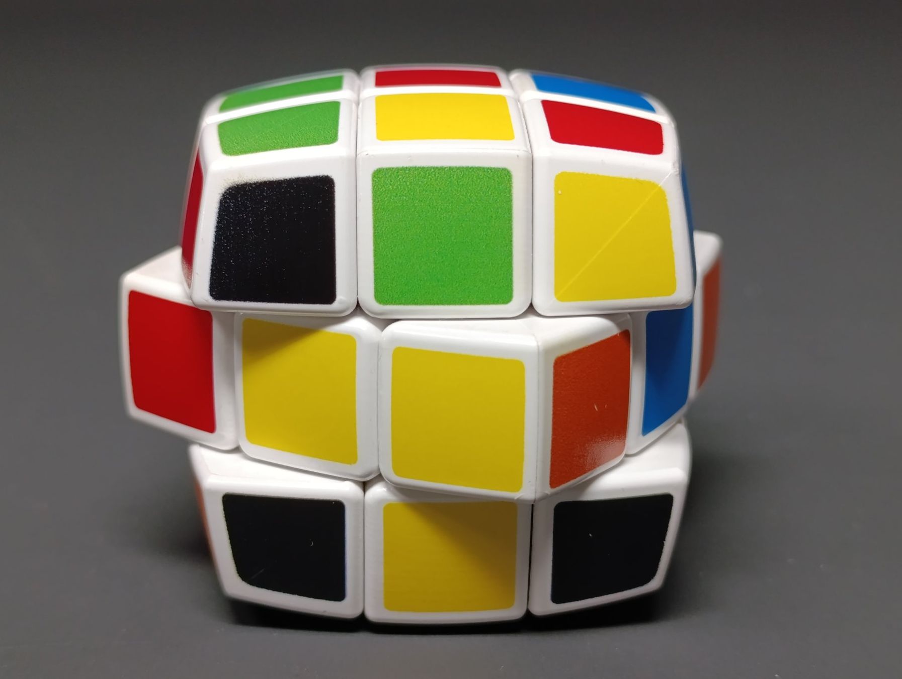 Giochi: V-CUBE casse tête 3x3 – Usato da Thielle venduto da Plusvalue_Neuchatel 2
