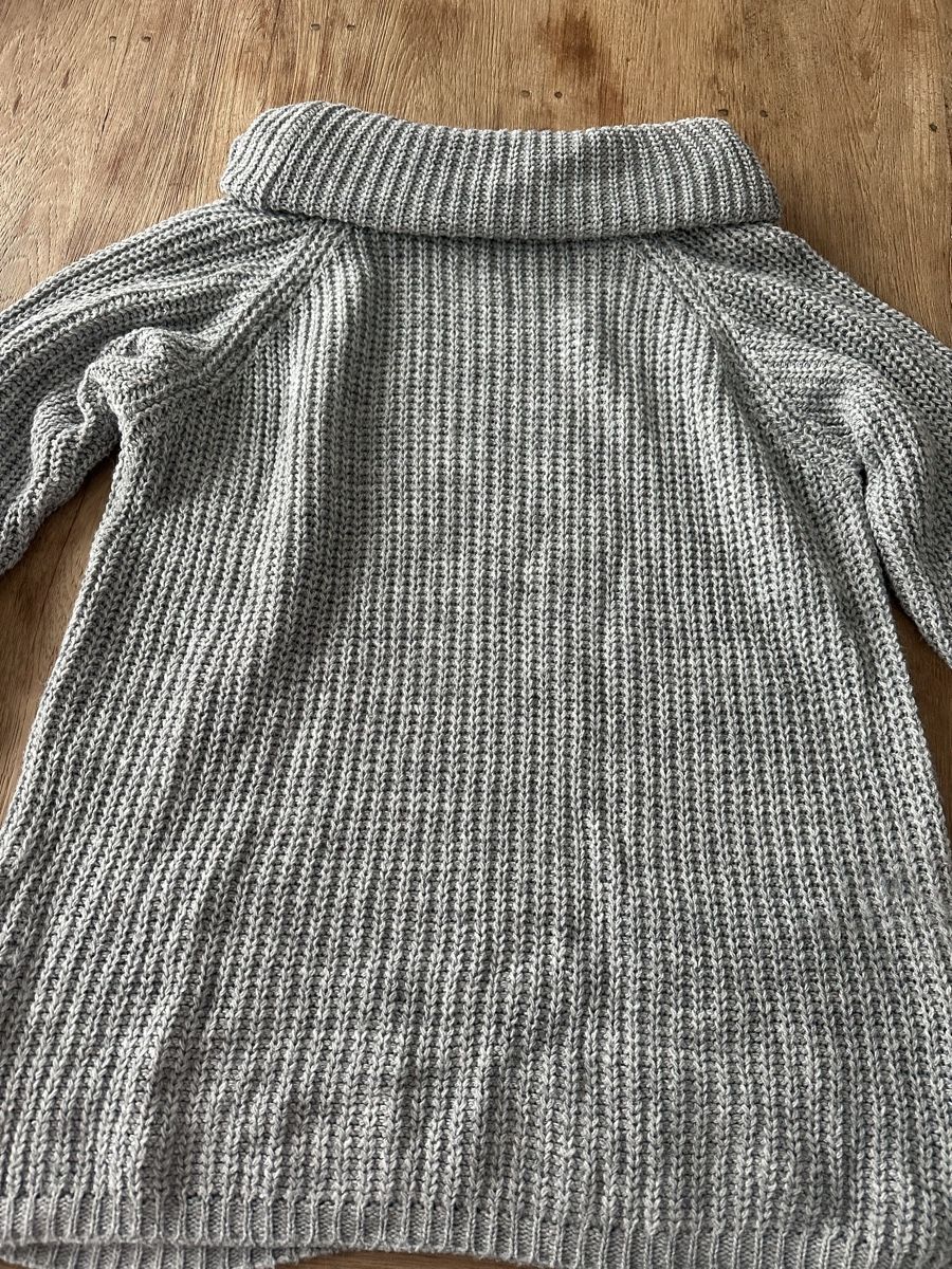 Pulls & Sweat-shirts: Kuscheliger Damenpullover, Grobstrick, Gr. S, grau – D'occasion à Dänikon ZH par Annikaberg 3