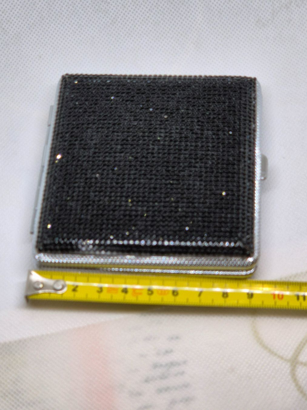 Altri Prodotti per fumatori: Neues Zigarettenetui mit schwarzem Strassstein – Nuovo e nell'imballaggio originale da Losone venduto da bal_gfp6 3