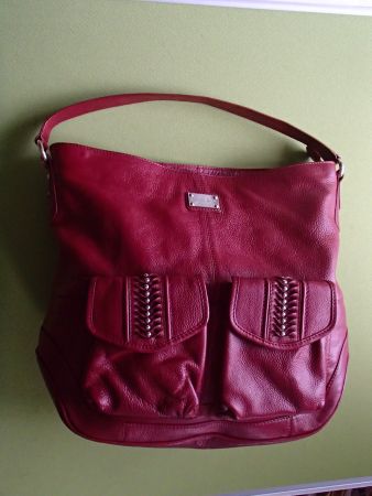 weinrote Schulter Tasche PATRICK COX raffinierte Details