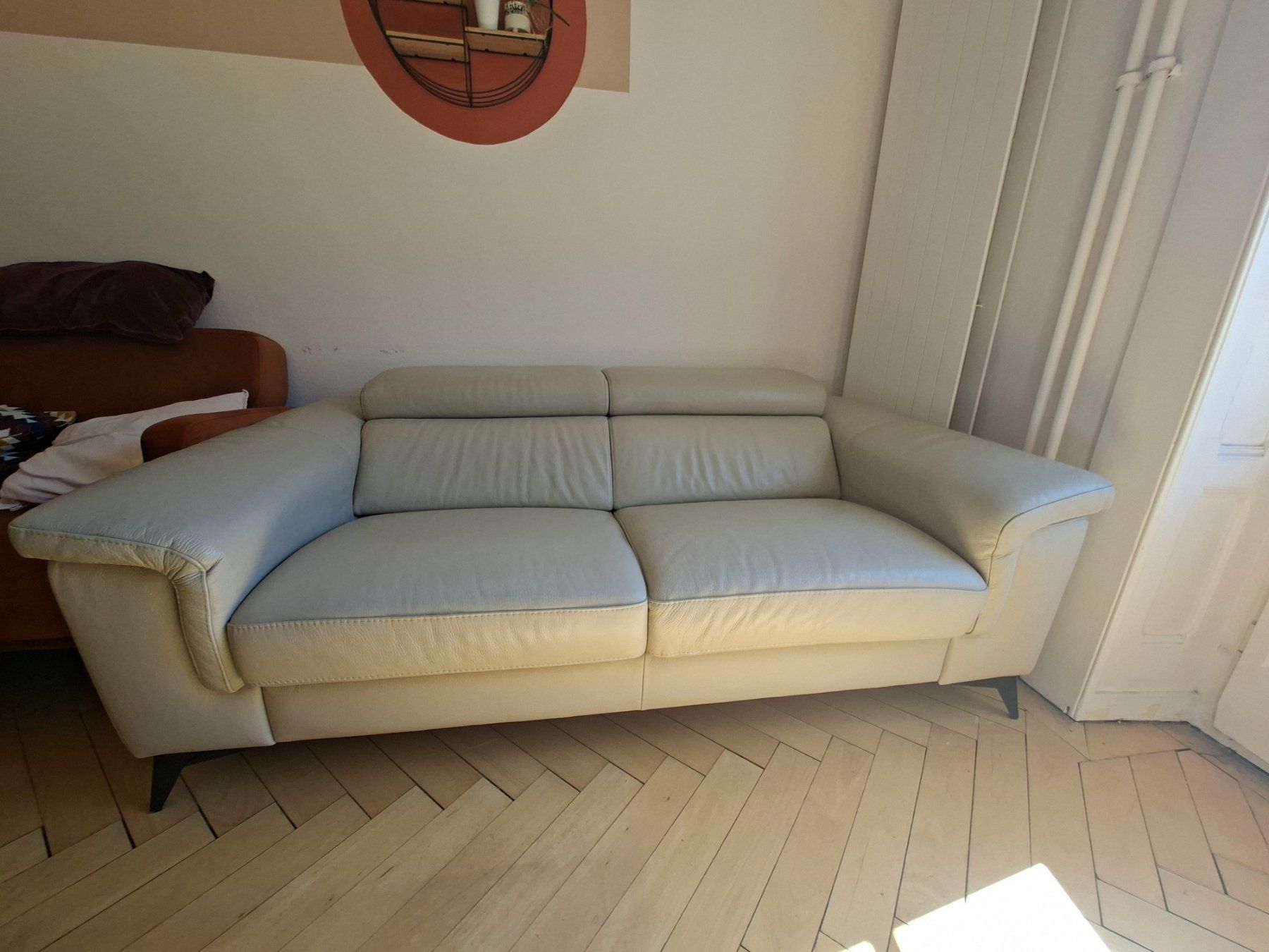 Sofas: Canapé cuir blanc cassé 2 places bon état – Neu (gemäss Beschreibung) aus Carouge GE von tho_q862 5