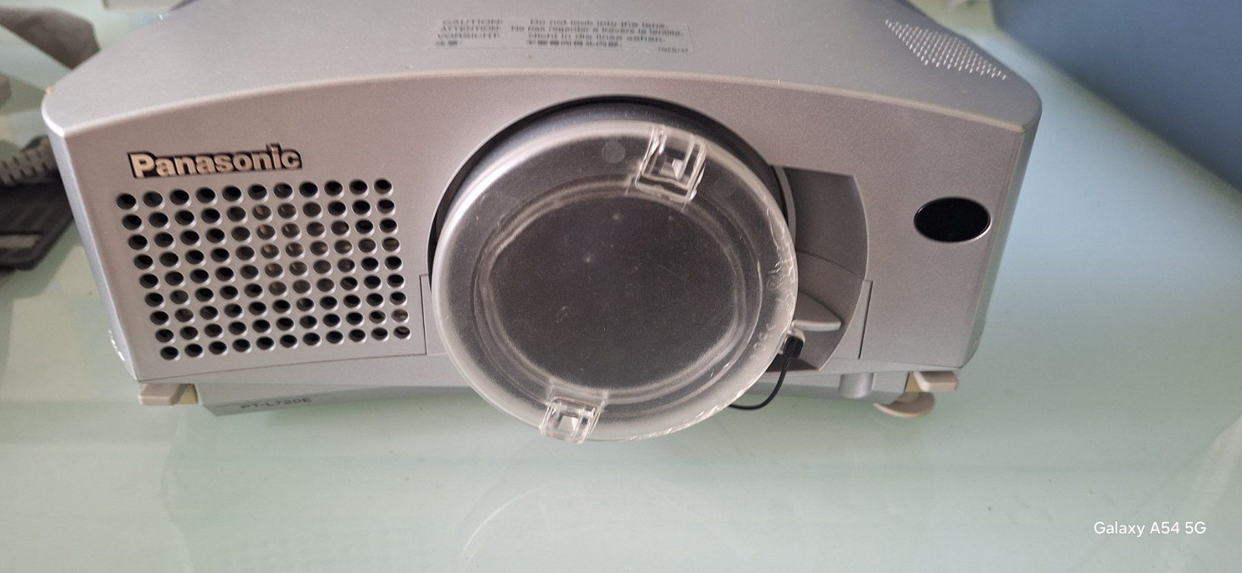 Panasonic Videoprojektoren: Projecteur Panasonic Prof – Gebraucht aus Renens VD von hofer023 1