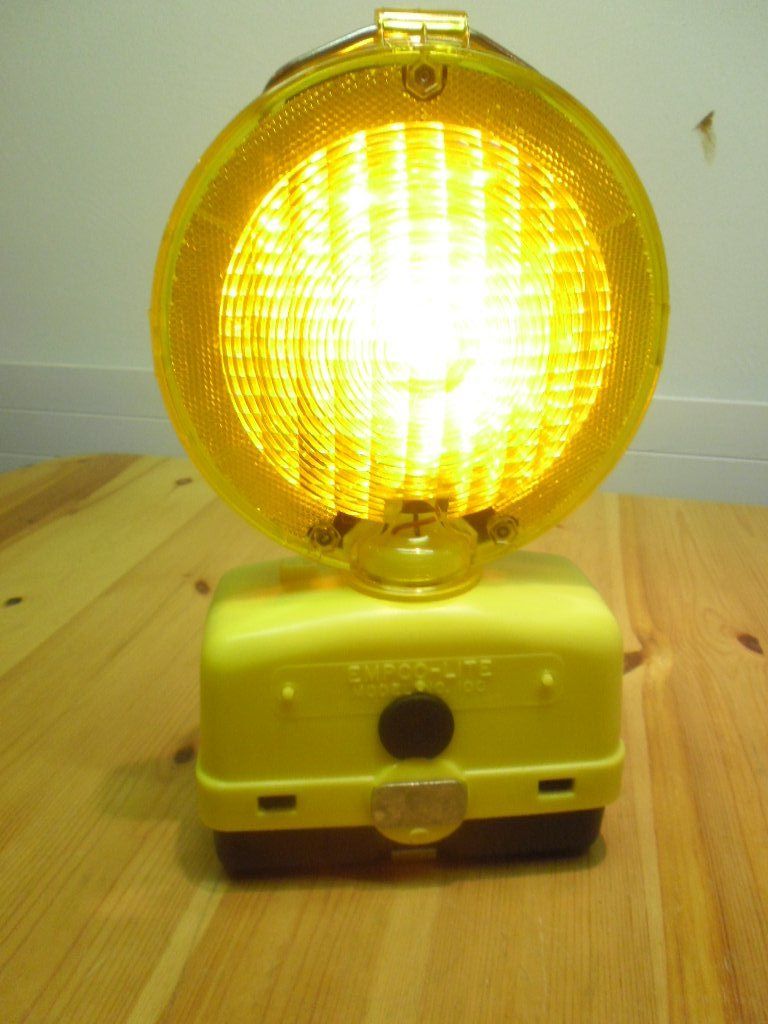 Lampade: LED - Blitzlampe / Baustellenlampe , Empco-Lite 100 – Nuovo (secondo la descrizione) da Büren SO venduto da omsa 3