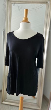 Schwarzes Shirt mit 3/4 Ärmeln in Gr. 46