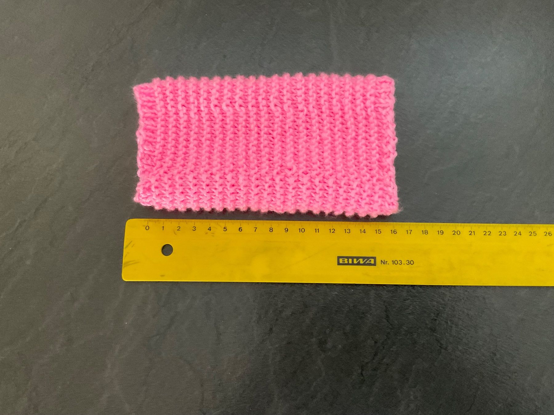 Guanti & manicotti: Handgestrickte Pulswärmer- Amedisli Rosa – Nuovo (secondo la descrizione) da Wetzikon ZH venduto da FeeF 1