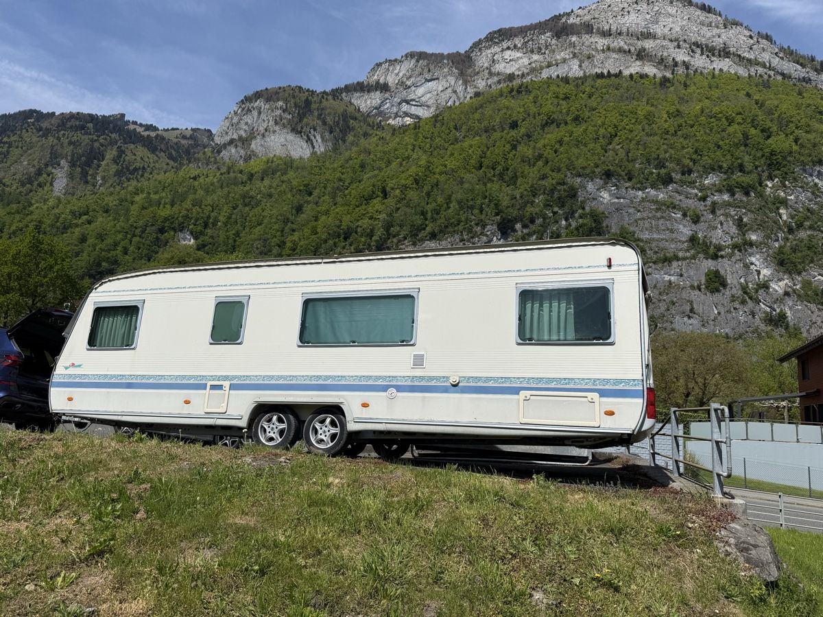 Adria Veicoli da campeggio: Adria Alpina Wohnwagen – Usato da Glis venduto da zum_ww7k 1
