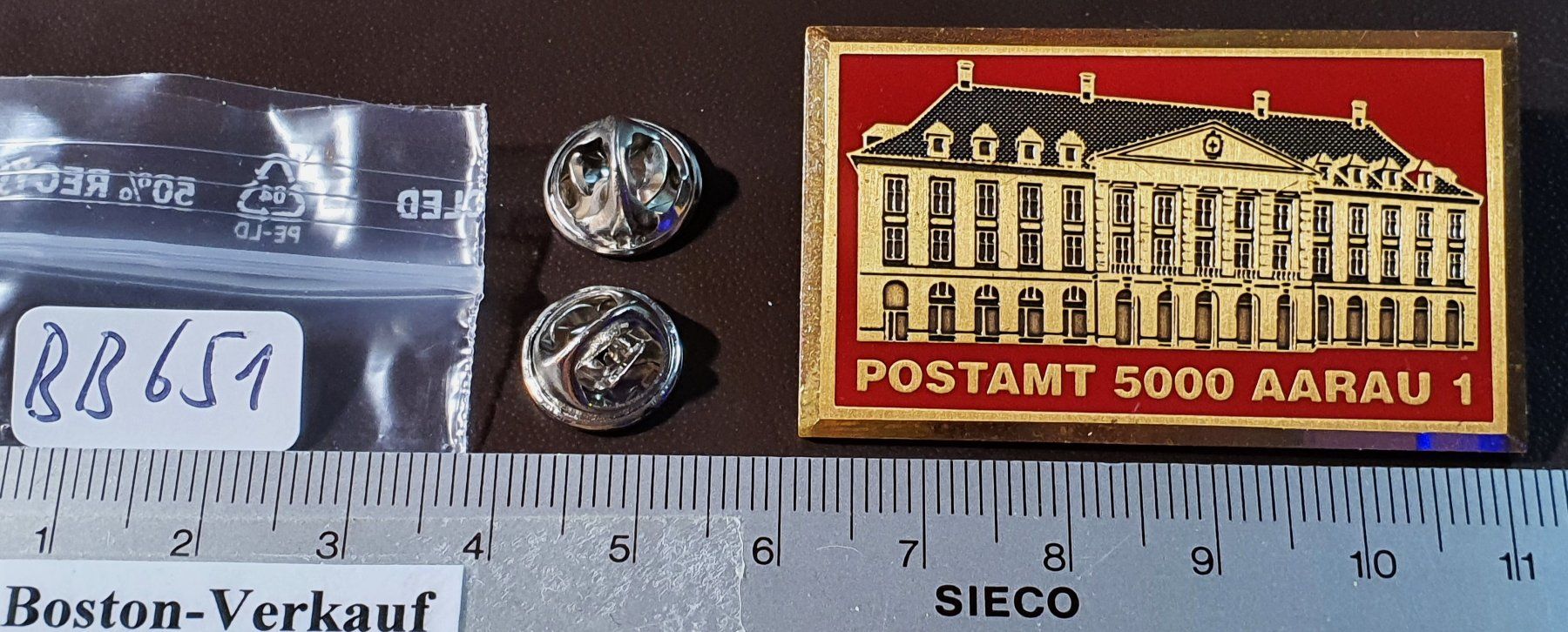 Placchette & Badge: BB651 - Grosser Pin Postamt 5000 Aarau 1 – Usato da Reinach BL venduto da Boston-Verkauf 2