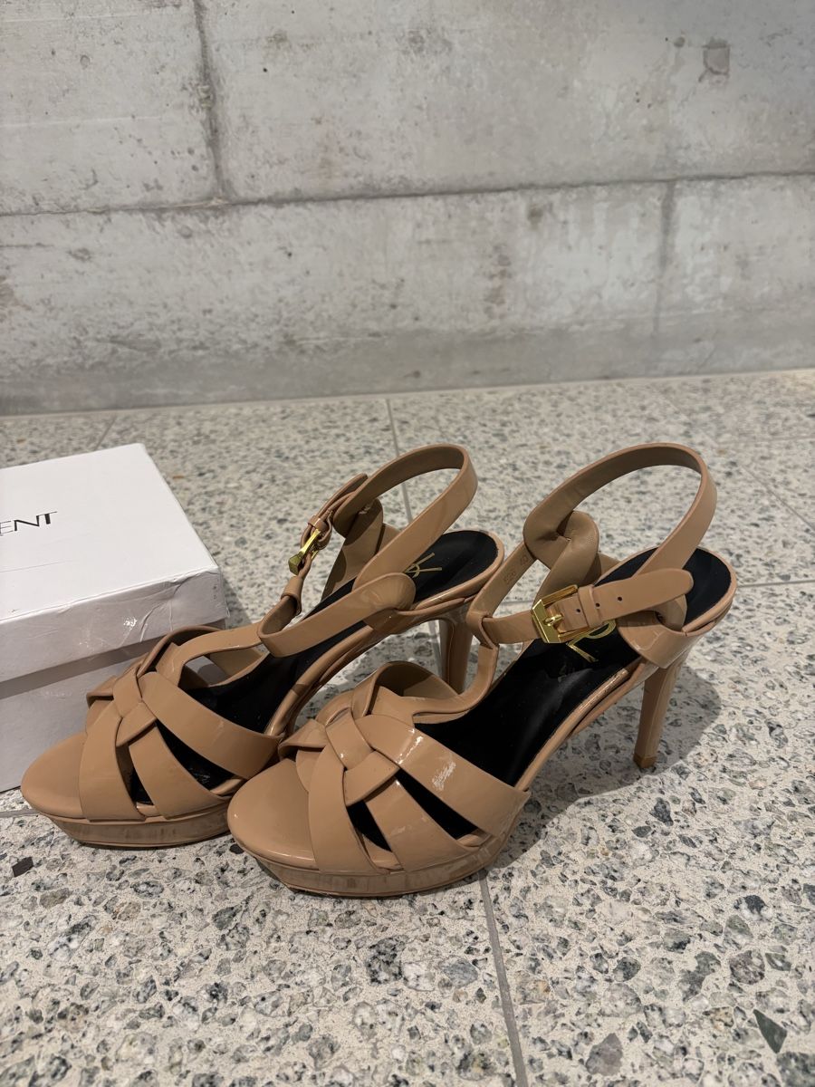Chaussures femmes: Sandals in beige  – Neuf (Voir description) à Horgen par len_qjz9 1