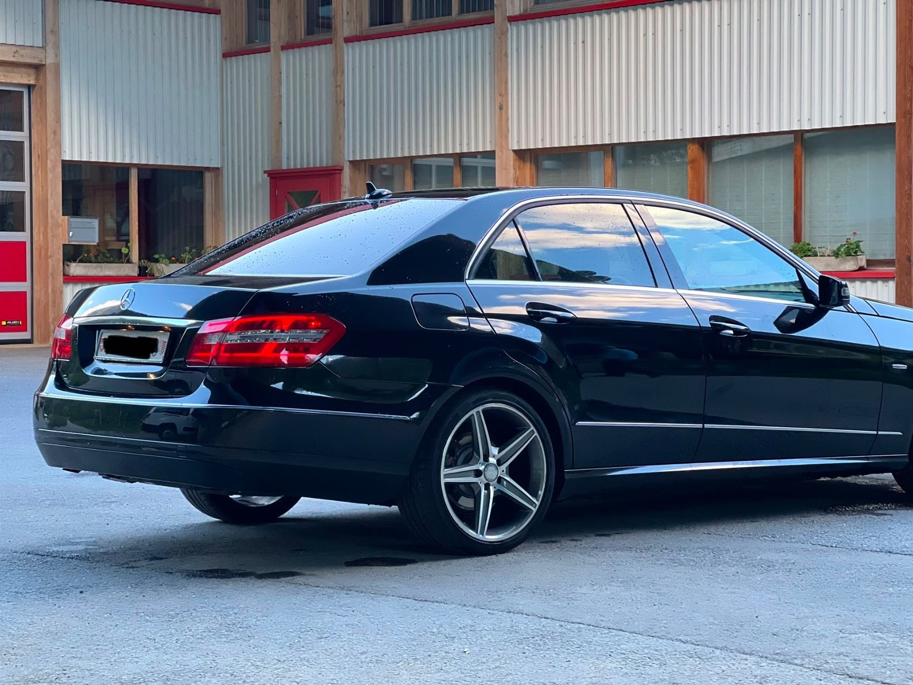 Mercedes-Benz Automobili: Mercedes benz 220 CDI – Usato da Brig venduto da fer_9fvw 1