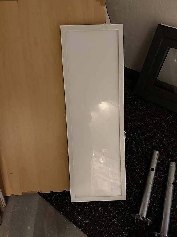 Armadietti a specchio: Panneau LED – Usato da Epalinges venduto da ben_r5x5