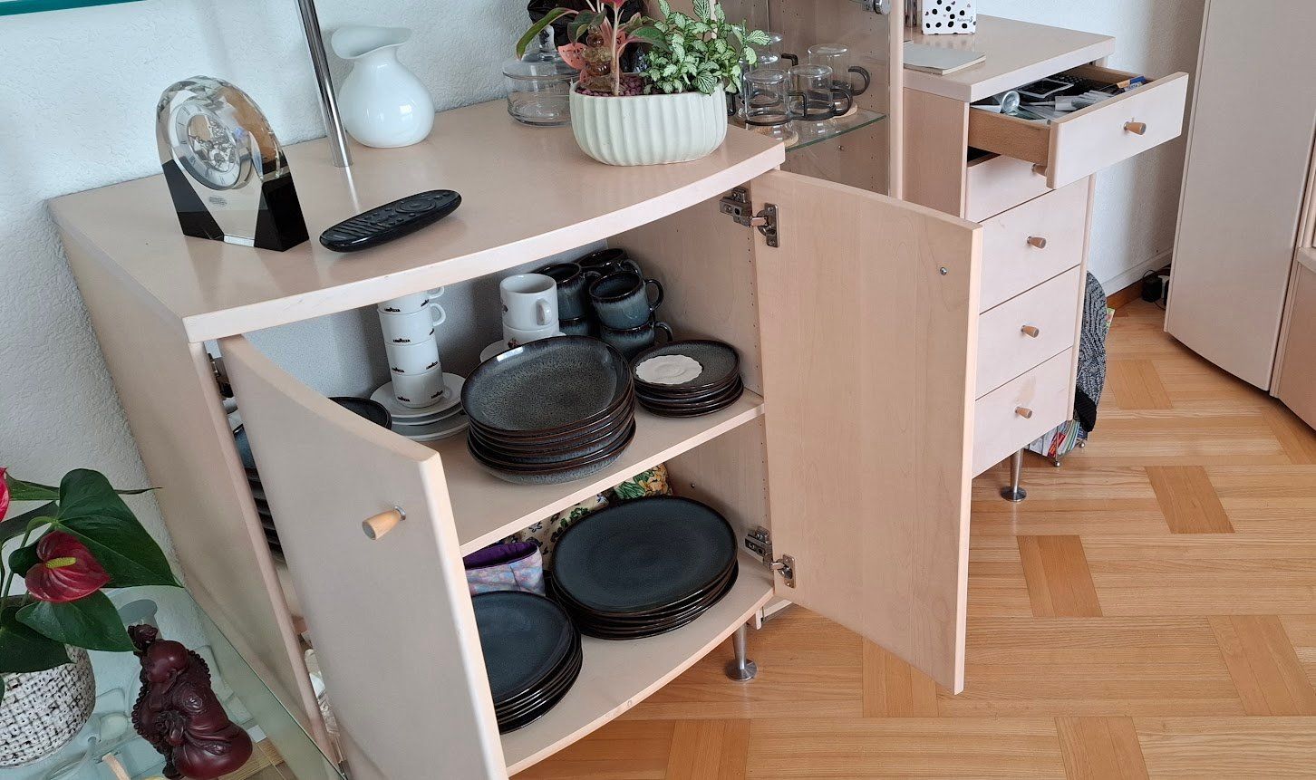 Scaffali: Wohnwand + Sideboard, ZU VERSCHENKEN – Usato da Obfelden venduto da Dmx6t947 5