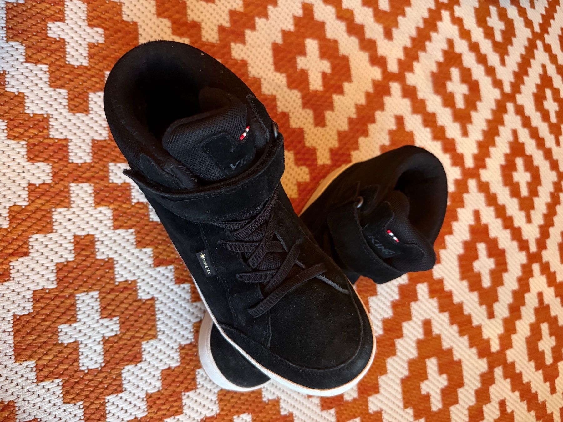 Viking Scarpe da uomo: Viking Gore-Tex Sneaker schwarz – Usato da Belp venduto da Federica13 1
