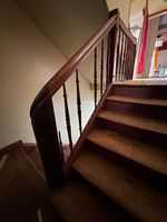Reststücke von altem Treppengeländer