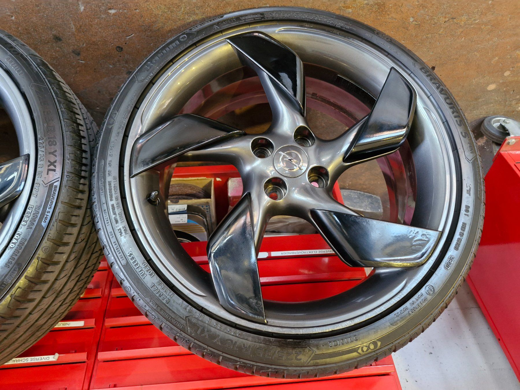 Opel Pneus & Kompletträder: Sommeräder – Gebraucht aus Egg b. Zürich von opc62 3