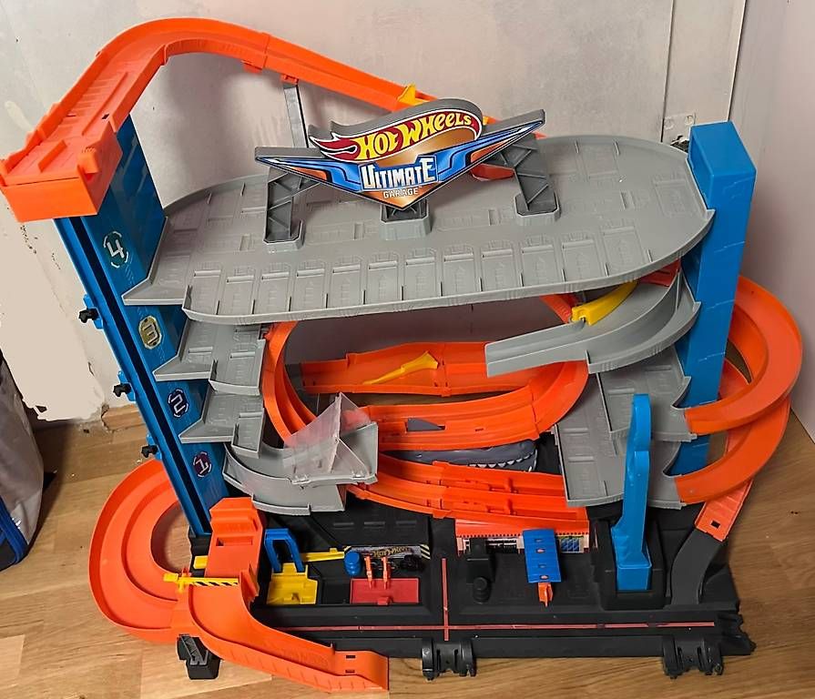 Giocattoli: Circuit Hot Wheels – Usato da aigle venduto da suistory