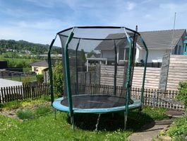 Trampolin 2.5m für 50 kg;