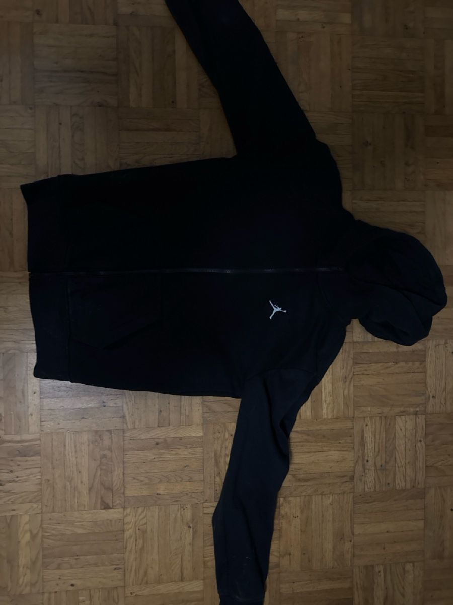 Jacken: Veste jordan – Gebraucht aus Fribourg von bar_q2pw