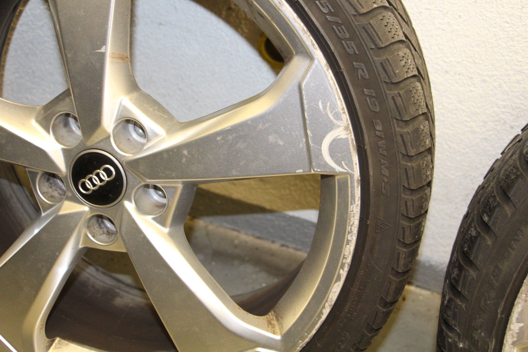 Audi Pneus & Roues: Original Audi RS3 Winterräder – D'occasion à Schwarzenbach BE par hirschiautohandel 1