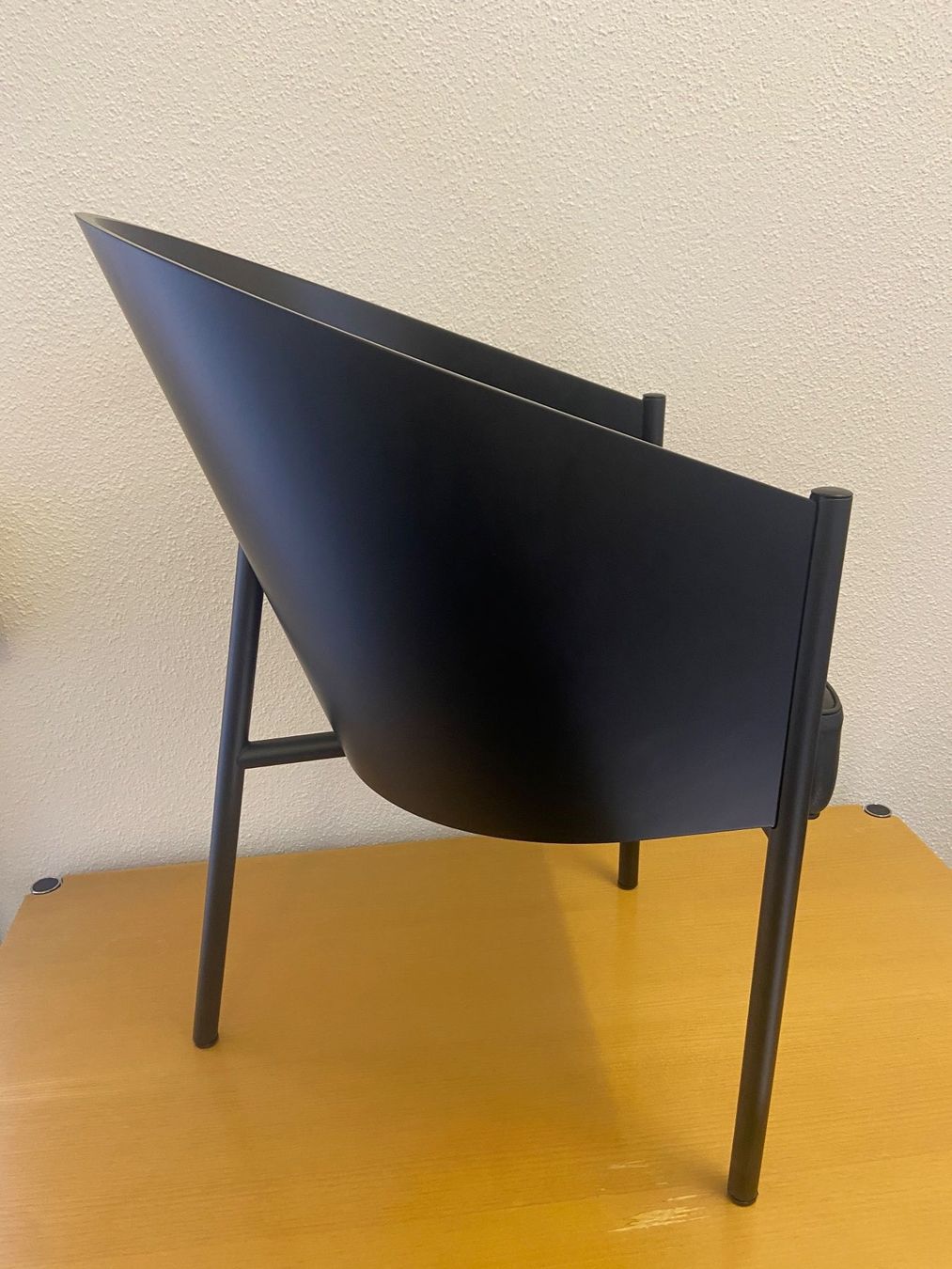 Stühle: 4 Aleph  Desingerstühle – Gebraucht aus Wil SG von tra_dv7v