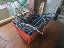 Posten diverse gebrauchte Internet Kabel ab 1.-