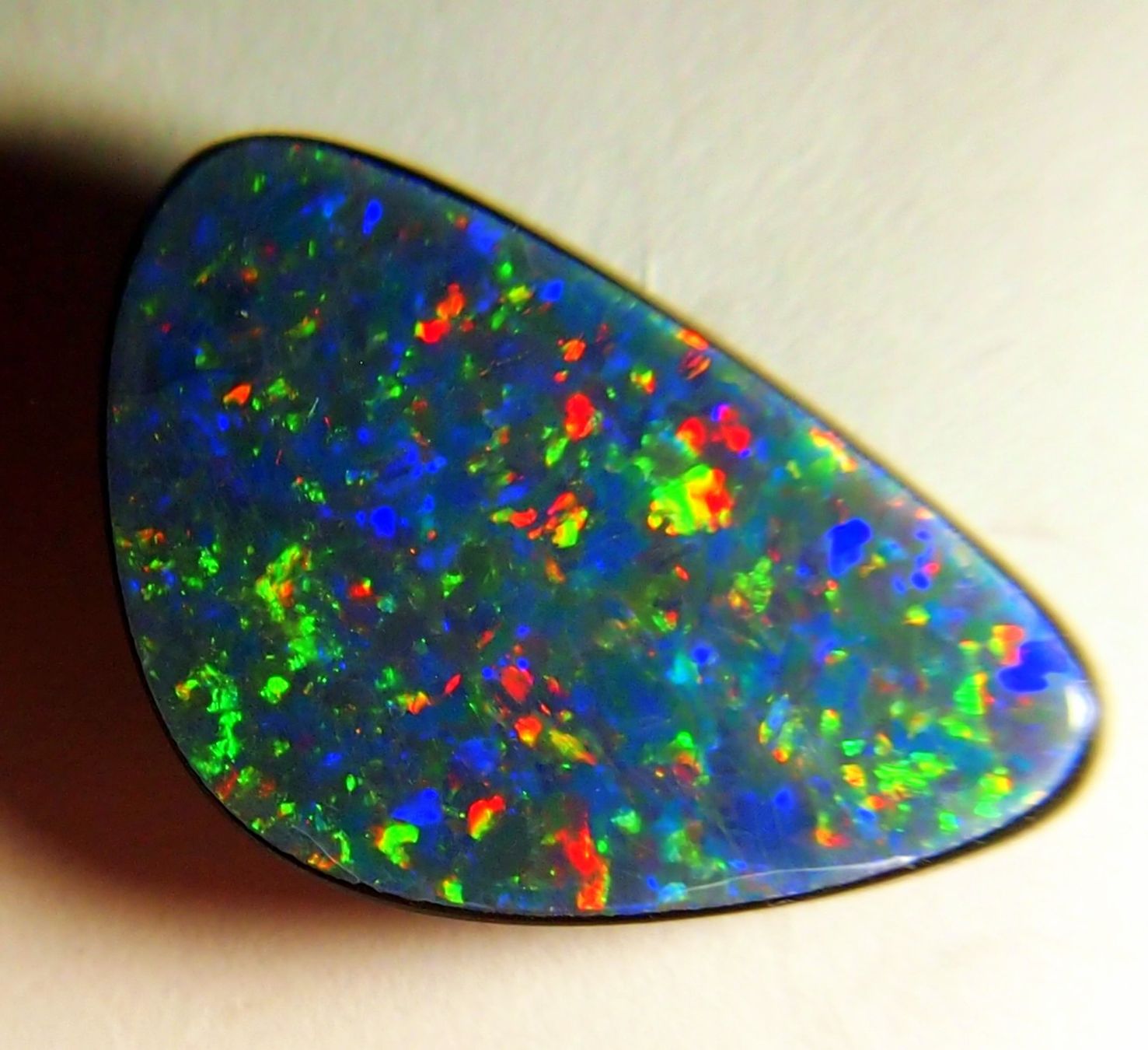Pietre preziose: 8,7 ct. Multicolour Blackopal-Douplette AAA – Nuovo e nell'imballaggio originale da Reinach BL venduto da rumablum