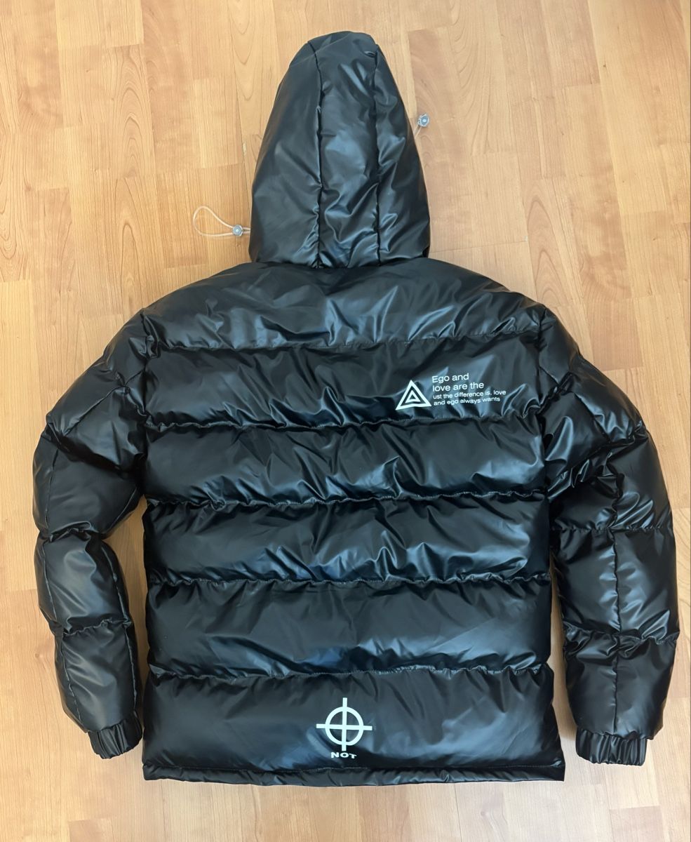 Giacche: LNIOYYOUREIFE PUFFER JACKET – Nuovo (secondo la descrizione) da Dübendorf venduto da and_9jpv 1