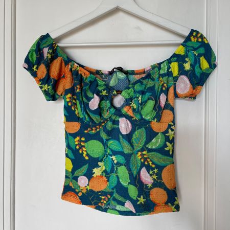 Top motif fruits