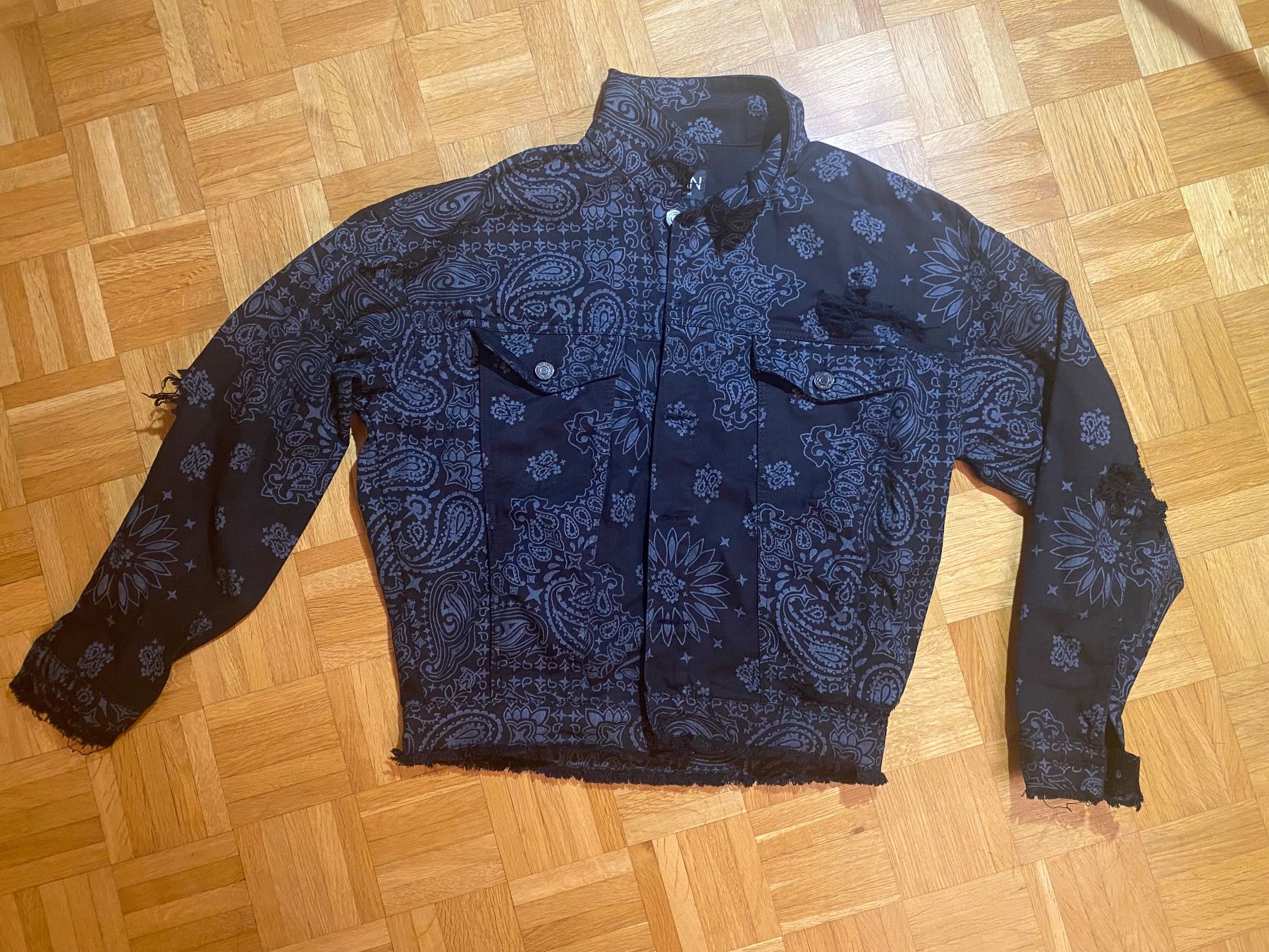 Boohoo Giacche: Denim Jacke Gr M – Nuovo (secondo la descrizione) da Zug venduto da estarthyme