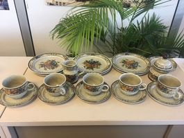 Kaffee- Teeset mit Dessertteller !