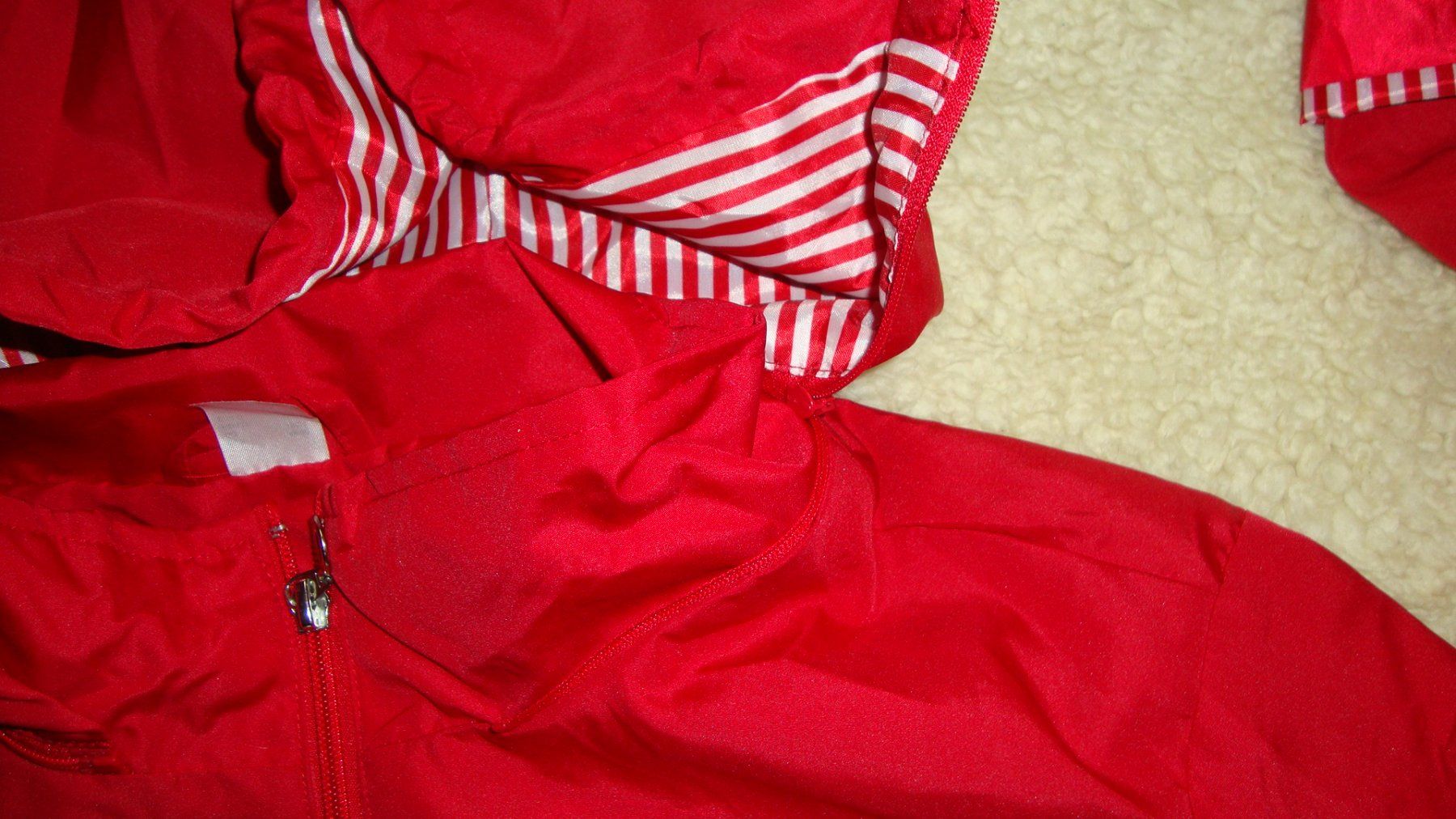 Giacche: rote Regenjacke, 44/46, NEU – Nuovo (secondo la descrizione) da Laufen venduto da ereli 3