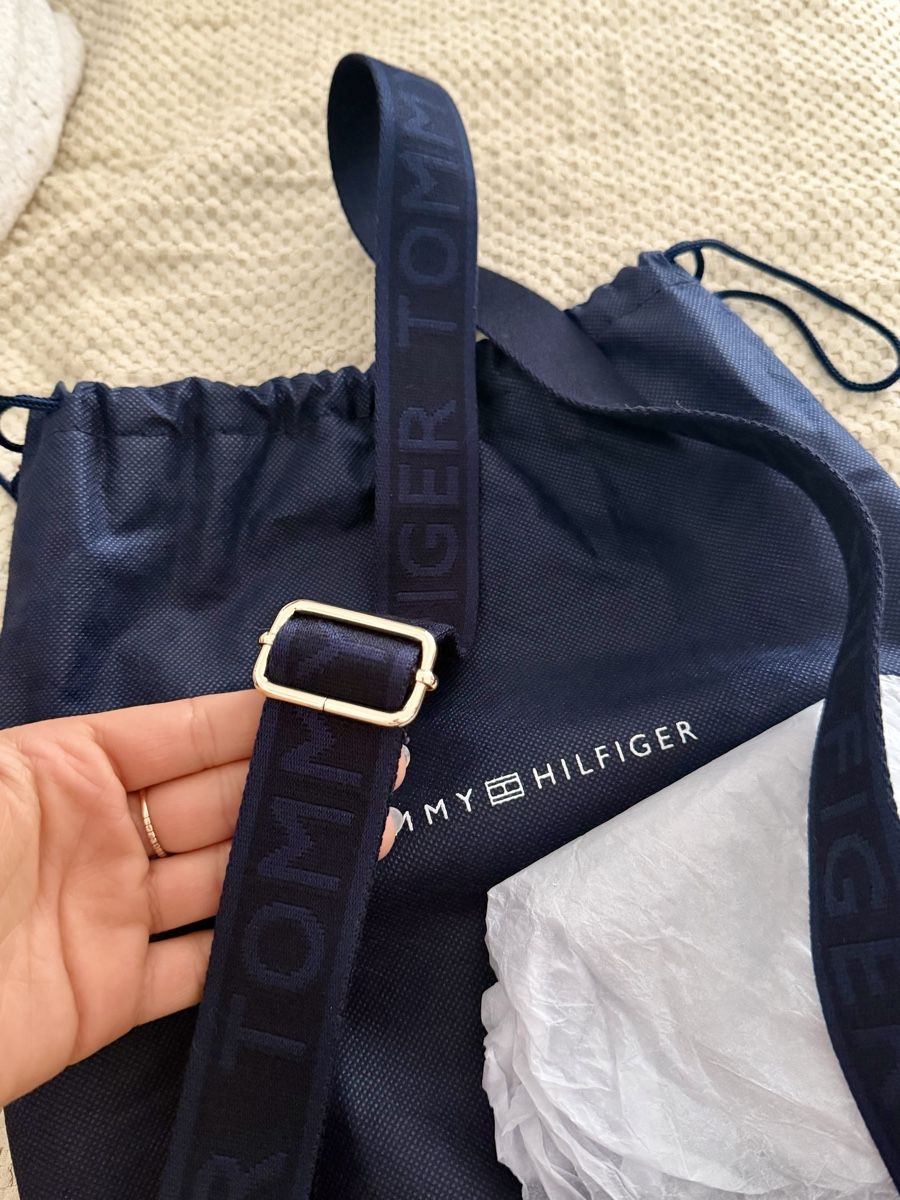 Tommy Hilfiger Borse da donna: Tasche Tommy Hilfiger – Nuovo (secondo la descrizione) da Altstätten SG venduto da ali_f7vk 2