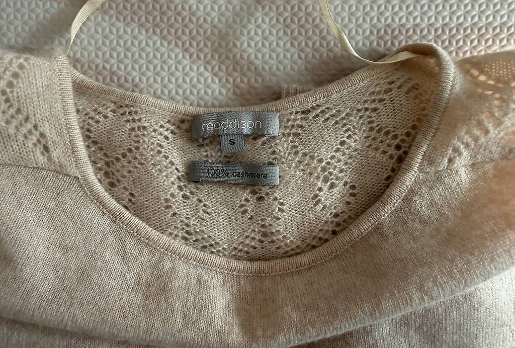 Maglioni & Felpe: 100% Kaschmir Pullover beige – Usato da Sargans venduto da jenabek 3