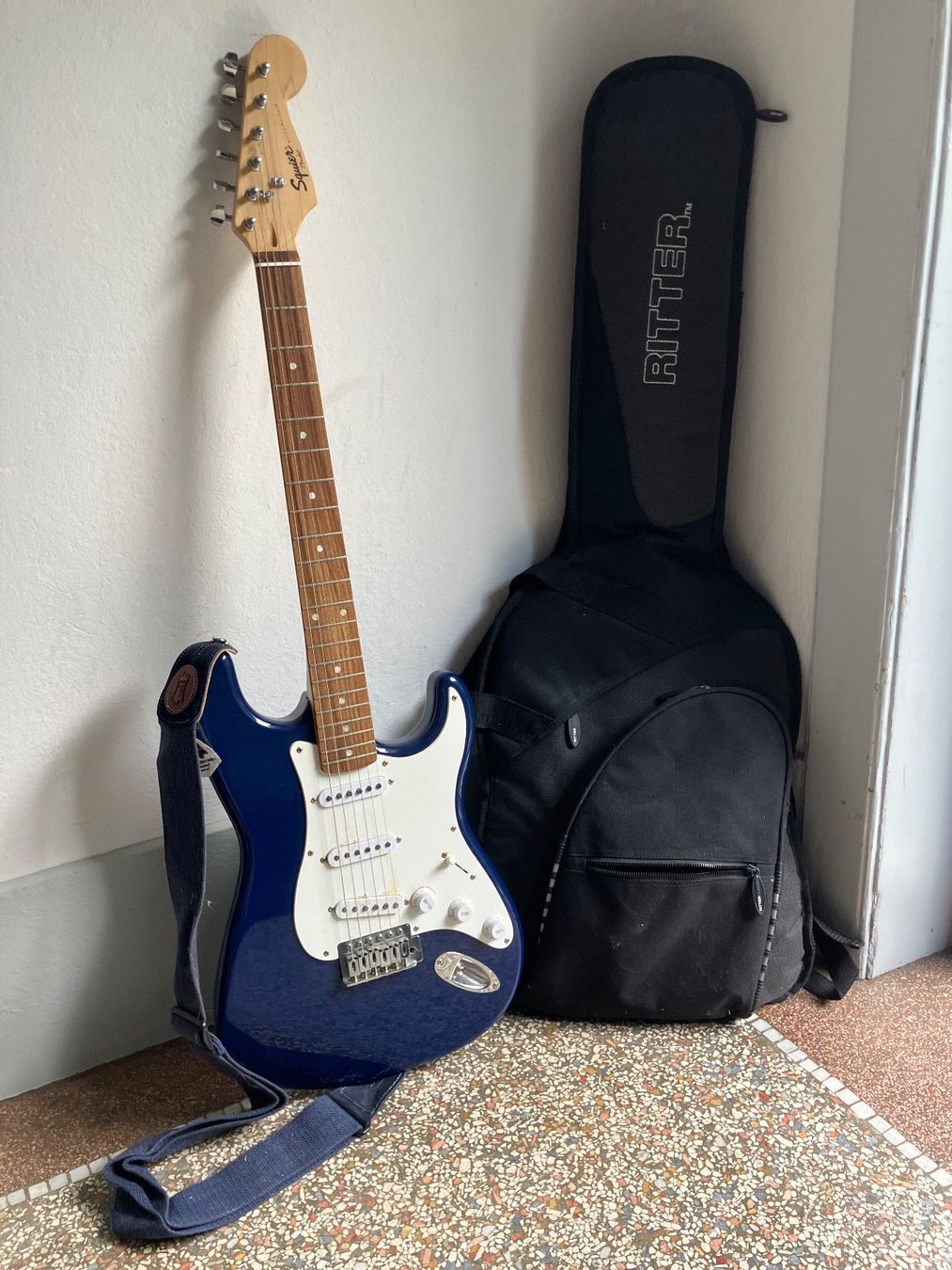 Musikinstrumente: Squier E-Gitarre – Gebraucht aus Bern von Tucholsky01