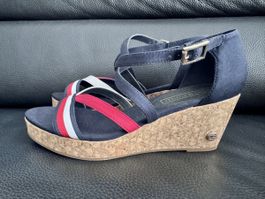 Tommy Hilfiger Keilsandaletten Gr. 38 – ungetragen – 7 cm