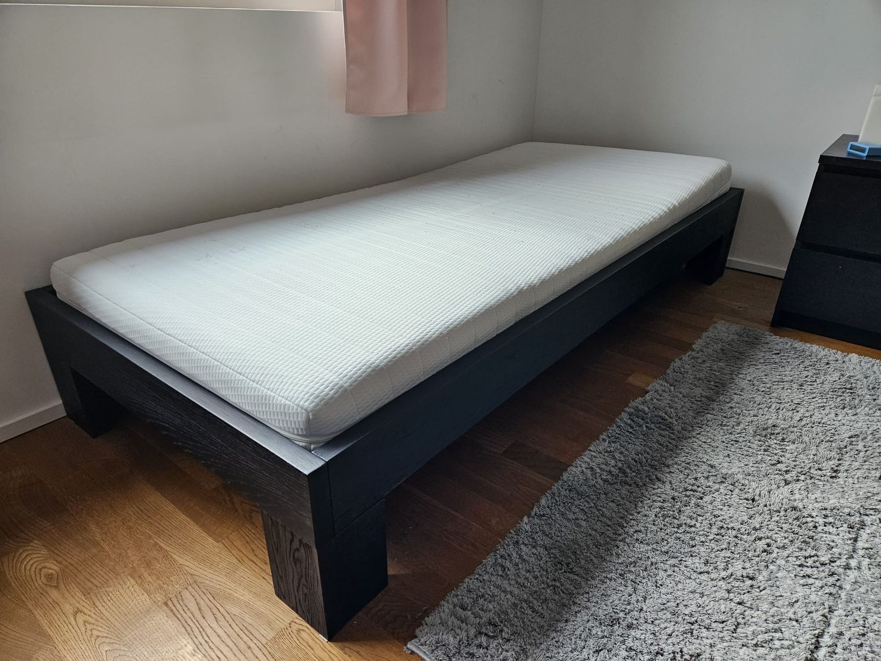 Letti: Bett 90 x 200, schwarz – Usato da Boswil venduto da Bruceline77 1