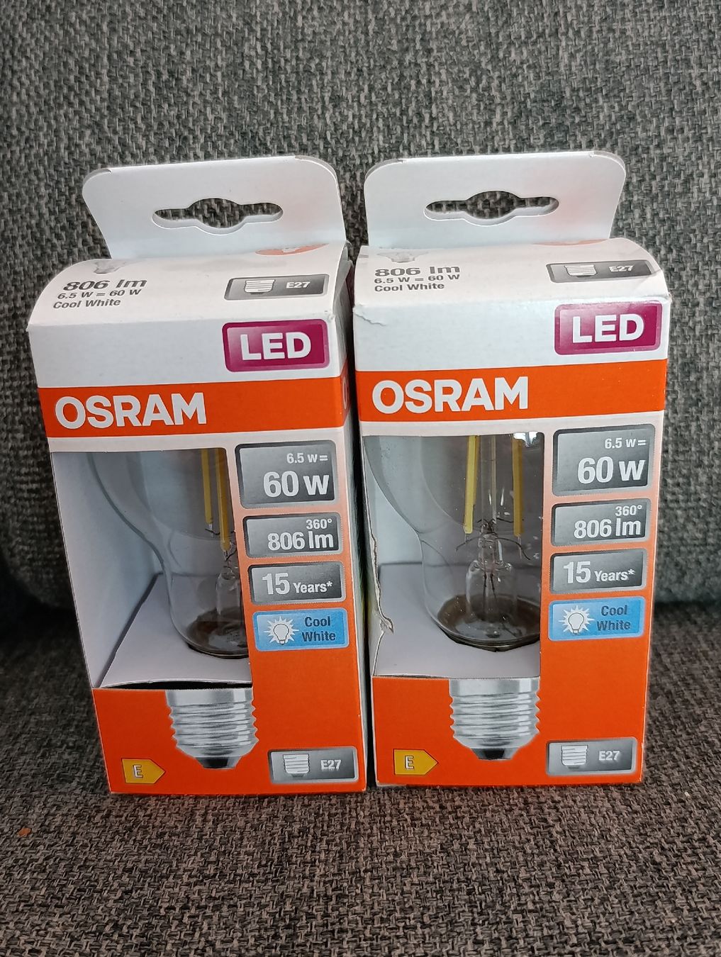 Osram Lampade: OSRAM LED Leuchtmittel E27 6.5W Cool White 2 Stk neu – Nuovo e nell'imballaggio originale da Heimberg venduto da the_dealer88