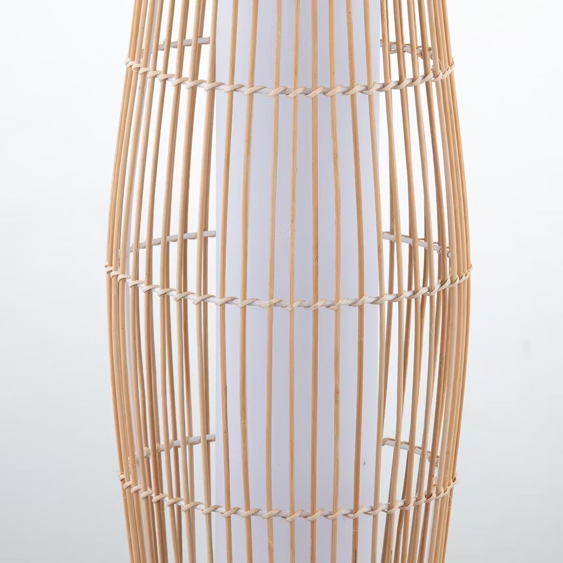 Lampade: Stehlampe Natur hell neuwertig – Usato da Rothrist venduto da N.I.C.O.L.E 1