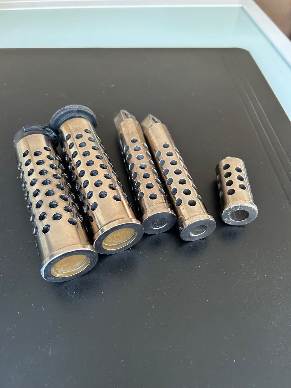 Harley-Davidson Chopper: 5pcs/Set Harley Davidson Grips, Foot and Shift Peg – Usato da Zürich venduto da maxsalezzen 2