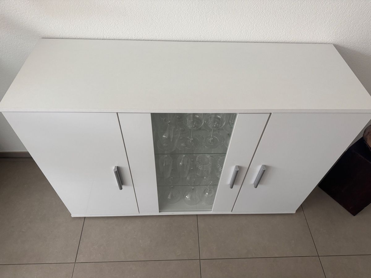 Commodes: Kommode weiss – D'occasion à Dübendorf par IvanaMli 2