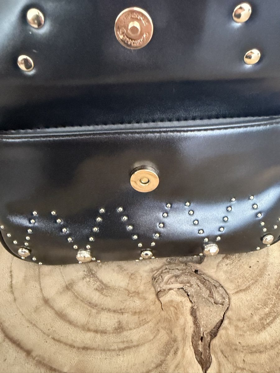 Versace Zaini: Versace Jeans Rucksack Schwarz mit Nieten  – Usato da Hägglingen venduto da Raff_Ella 1