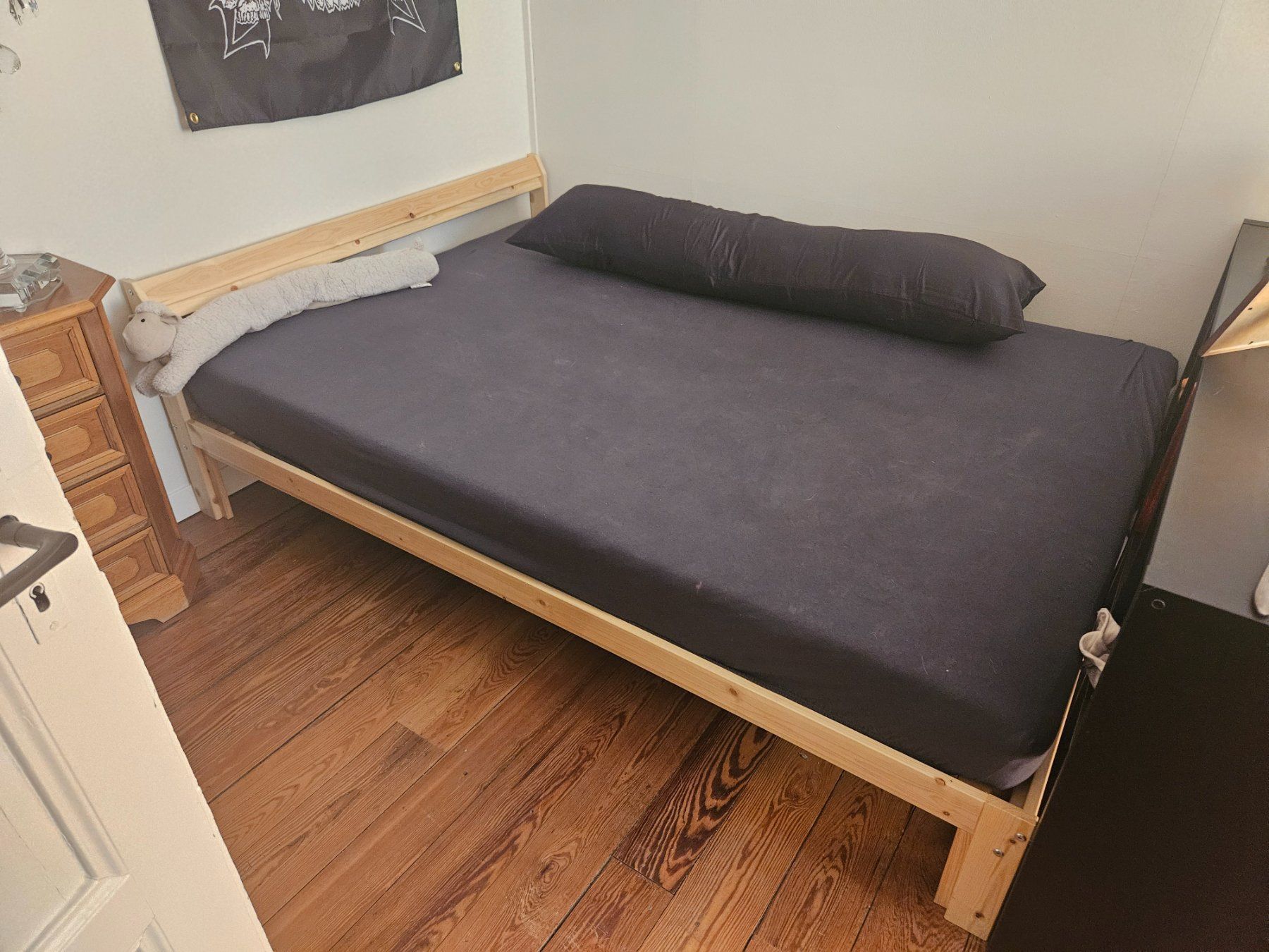 Ikea Letti: Neiden Bett IKEA mit Matratze – Usato da Luzern venduto da KleinkramLuzern